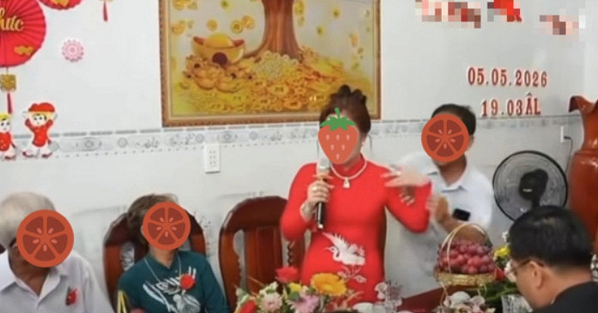 Đám cưới đang viral lúc này: Mẹ chú rể công khai đòi vàng mừng cưới mặc kệ người nhà can ngăn