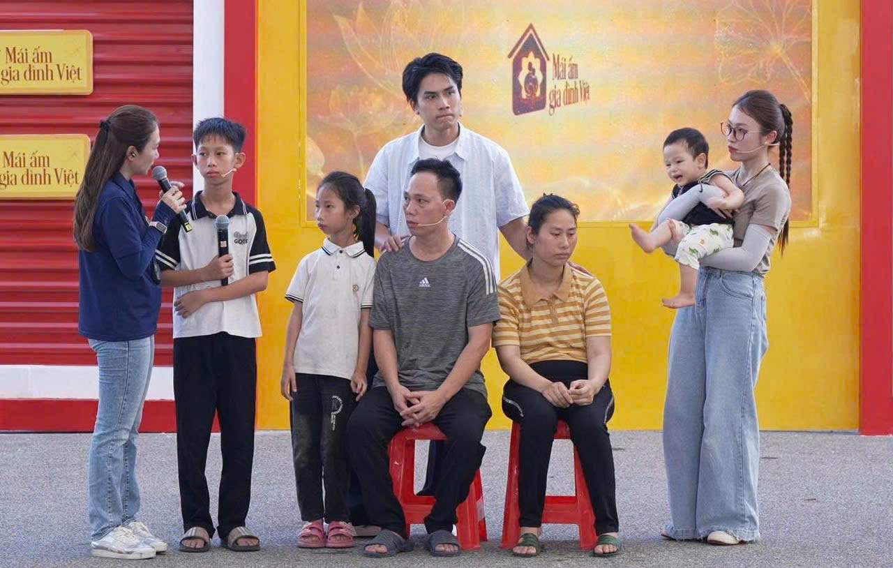 THƯƠNG LẮM NGHỆ AN ƠI….LÃO HẠC ĐỜI THỰC: NGƯỜI BỐ MẮC B.ỆNH UT VÒM HỌNG GIAI ĐOẠN CUỐI TỪNG NGHĨ ĐẾN VIỆC BÁN 🐶 ĐỂ CÓ TIỀN MUA TÃ CHO CON
