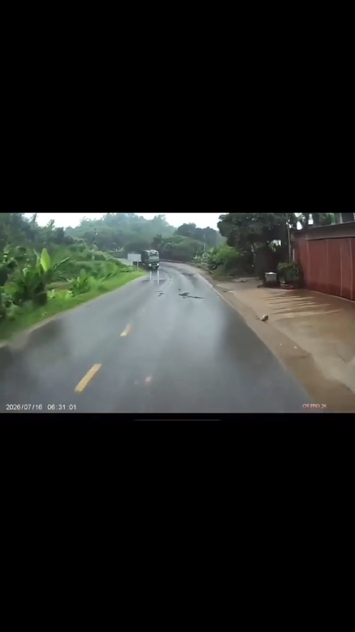 Camera Hành Trình Ghi lại Vụ Vaf chạm G.Thông ở km11 Đồng Hỷ-Thái Nguyên Sáng Nay