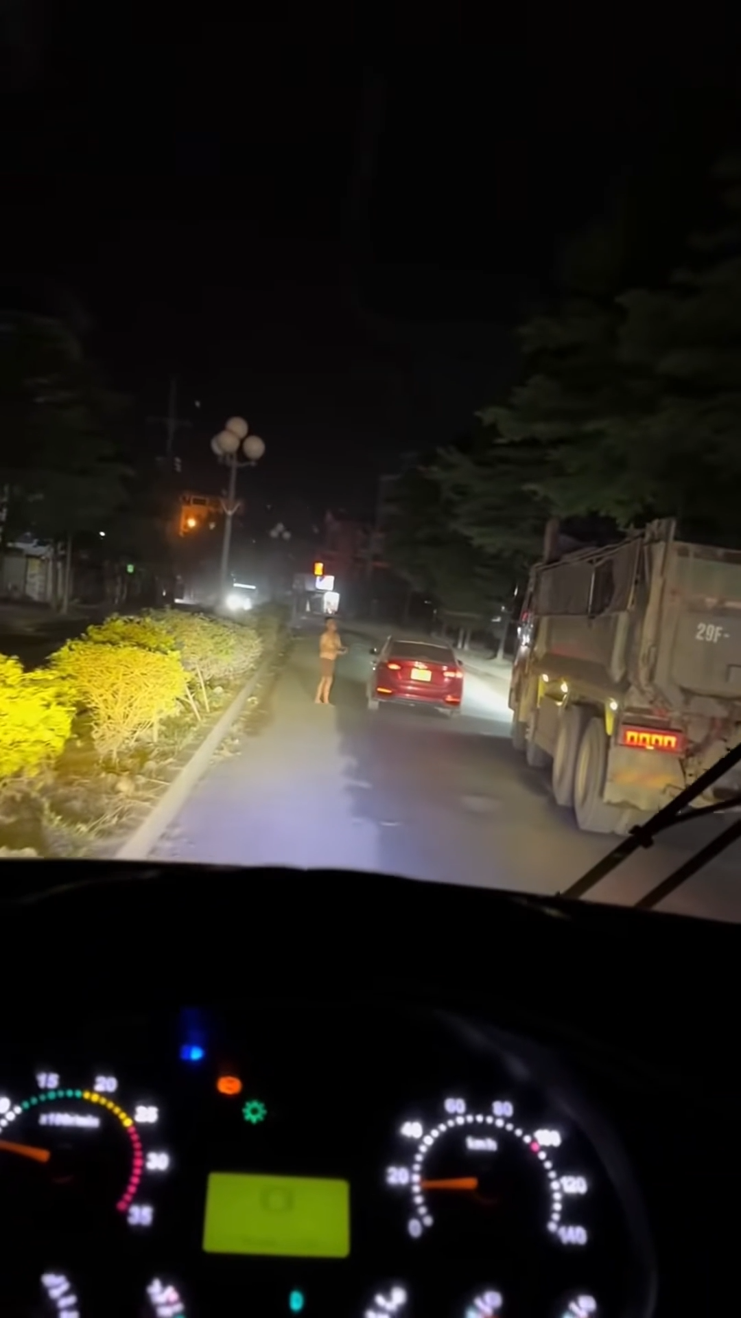 Mấy anh Howo ở Thường Tín thì cũng không phải vừa rồi