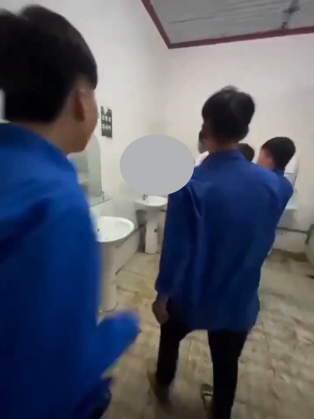 Nam sinh lớp 12 gãy xương mũi sau vụ xô xát tại trường học ở Lâm Đồng