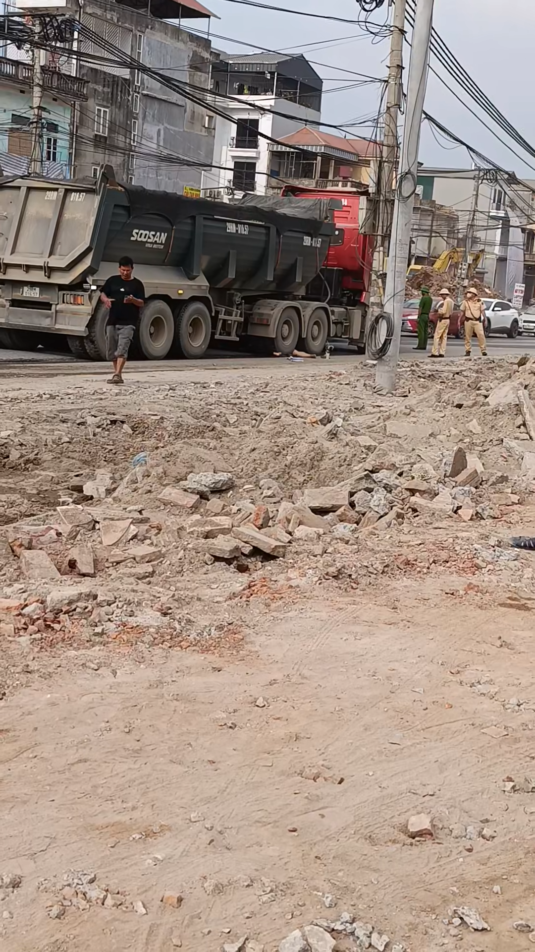 Video tai nạn tại Quốc Lộ 6 đoạn đi qua Yên Nghĩa – Hà Nội